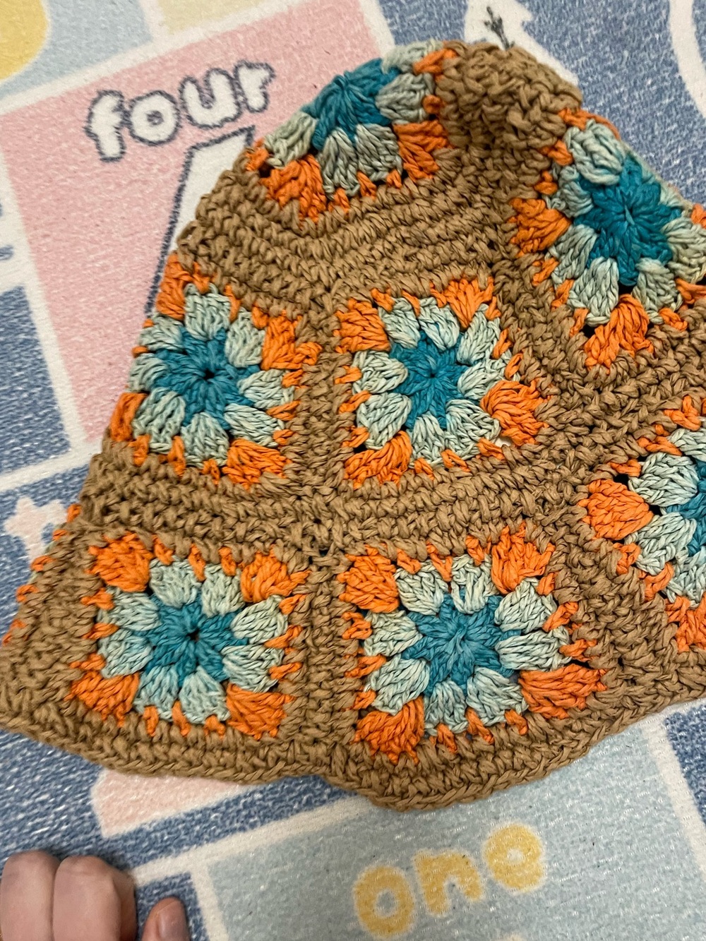 NWOT fashion nova granny square Bucket Hat in Tan, Teal & Orange